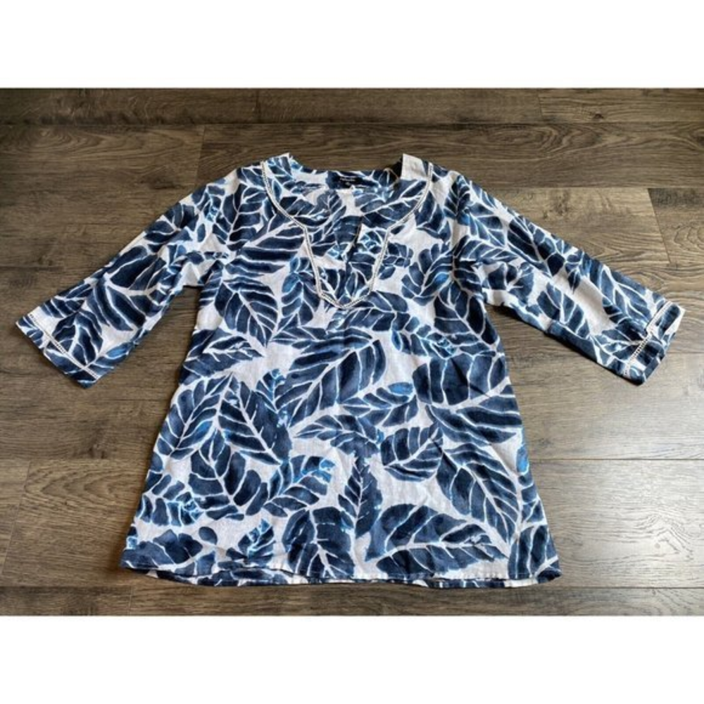 EUC Women's Rafaella 3/4 Sleeve White‎ Blue Crochet Detail 100% Linen Top Size M